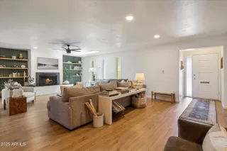 Photo #1: 6906900 Listing 