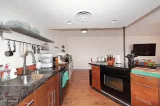 Photo #5: 6906976 Listing 