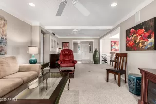 Photo #6: 6906982 Listing