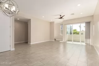 Photo #2: 6907012 Listing 