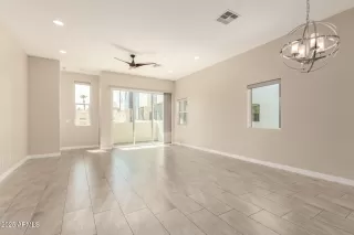 Photo #3: 6907012 Listing 