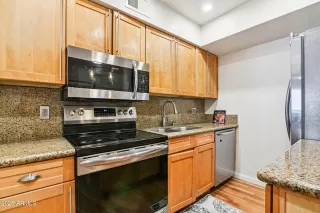 Photo #5: 6907034 Listing