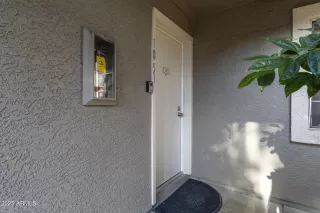 Photo #6: 6907109 Listing 