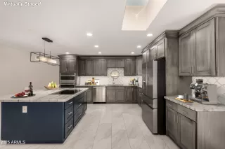 Photo #2: 6907130 Listing