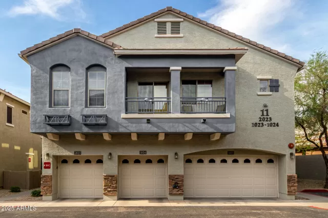 MLS: 6907175 Condo For Sale