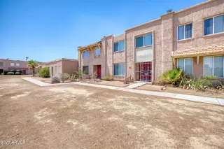 More Details about MLS # 6907195 : 8403 N 33RD AVENUE