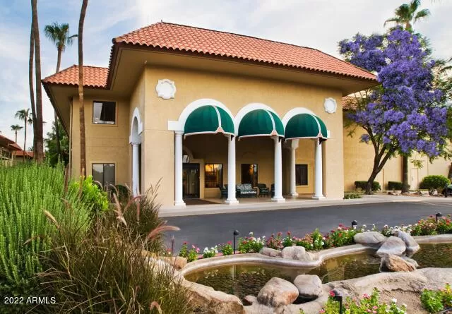 MLS: 6907407 Condo For Sale