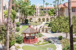 Photo #4: 6907407 Listing