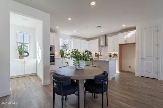 Photo #1: 6907490 Listing