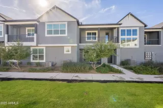 Photo #3: 6907490 Listing