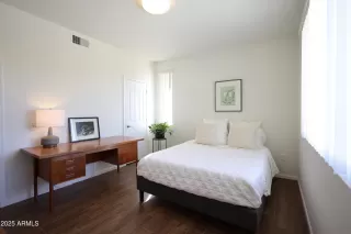 Photo #5: 6907510 Listing 