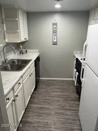 Photo #6: 6907538 Listing 