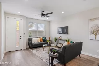 Photo #4: 6907914 Listing 