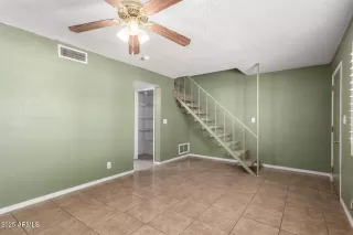 Photo #4: 6907924 Listing 