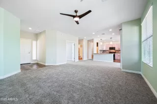 Photo #3: 6908033 Listing 