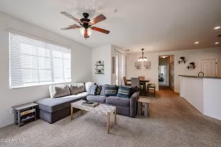 Photo #3: 6908052 Listing