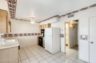 Photo #6: 6908088 Listing