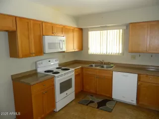 Photo #2: 6908101 Listing 