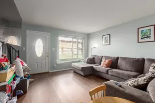 Photo #4: 6908177 Listing 