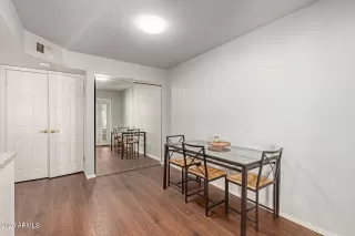 Photo #6: 6908177 Listing 