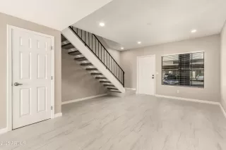 Photo #1: 6908431 Listing 