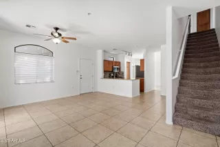 Photo #2: 6908499 Listing 