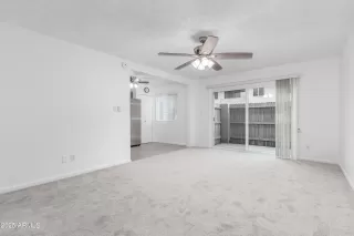 Photo #4: 6908588 Listing 