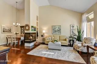 Photo #6: 6908590 Listing 