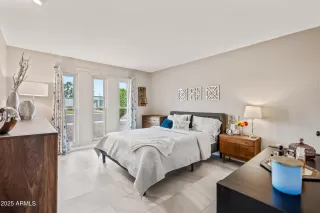 Photo #2: 6908688 Listing