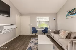 Photo #2: 6908716 Listing 