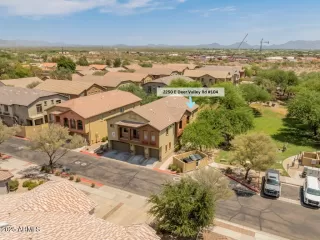 Photo #3: 6908763 Listing