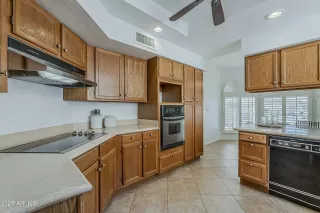 Photo #3: 6908779 Listing 