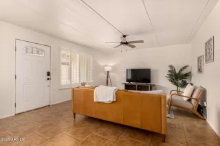 Photo #4: 6908959 Listing 