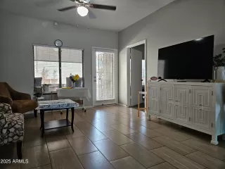 Photo #3: 6909066 Listing 