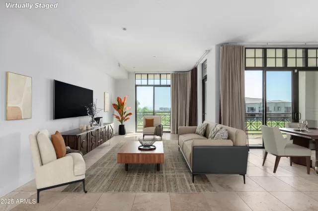 MLS: 6909128 Condo For Sale