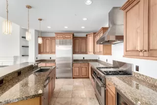 Photo #5: 6909128 Listing 