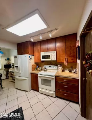 Photo #6: 6909186 Listing 