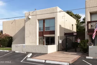 Photo #1: 6909292 Listing 