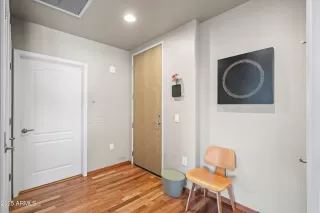 Photo #2: 6909342 Listing