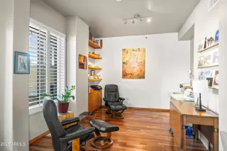 Photo #6: 6909342 Listing