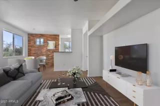 Photo #2: 6909386 Listing 