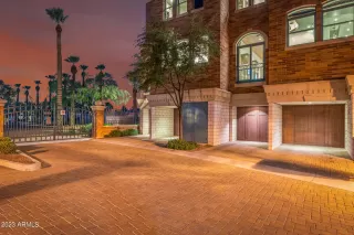 Photo #3: 6909389 Listing 