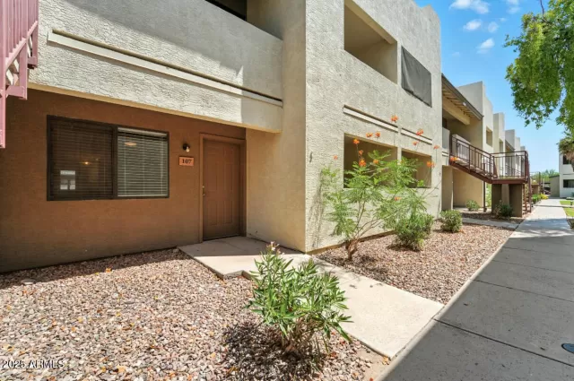 MLS: 6909497 Condo For Sale