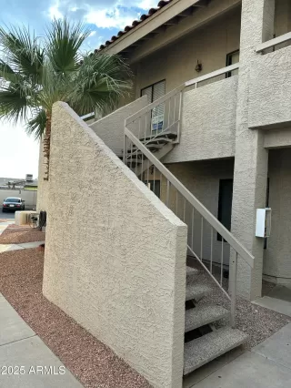 Photo #2: 6909587 Listing