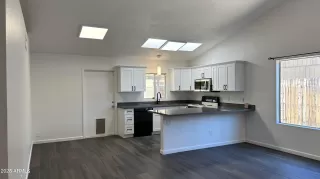 Photo #4: 6909721 Listing 