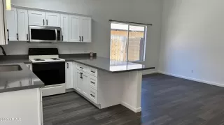 Photo #6: 6909721 Listing 