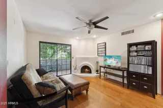 Photo #3: 6909827 Listing 