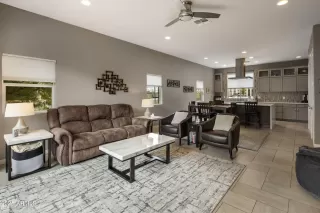 Photo #2: 6909853 Listing 