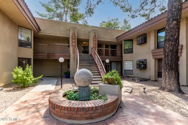 MLS: 6909855 Condo For Sale