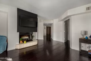 Photo #4: 6909855 Listing 